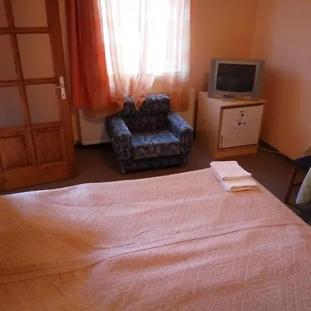 Bed and Breakfast Hubertus Panzio 3*