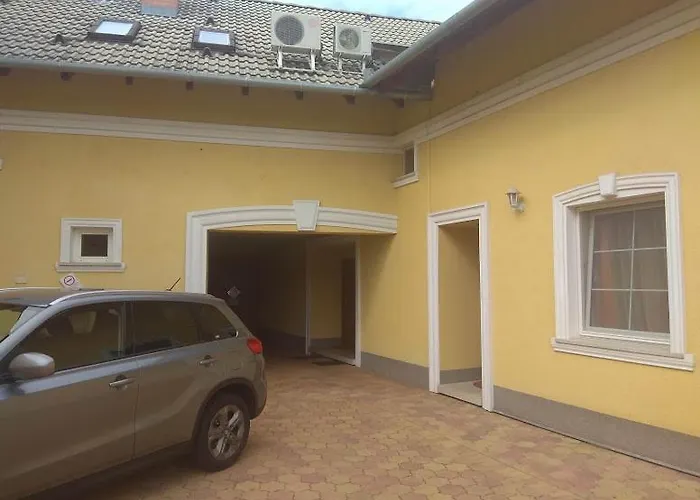 Hubertus Panzio Bed & Breakfast